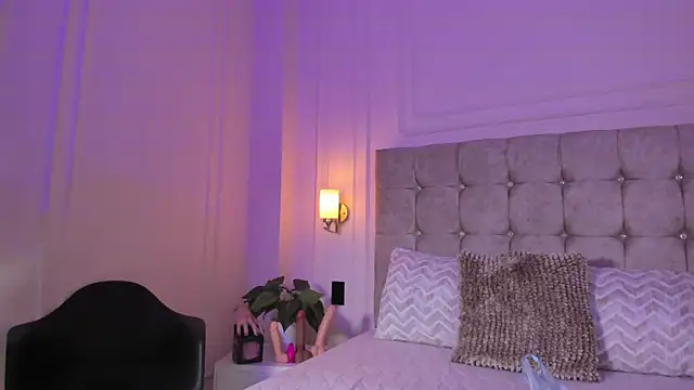 JasmineRoss 1 online show from 10-28-25, 07:13