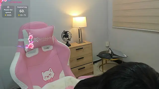 JasmineRoss 1 online show from 04-15-26, 04:33