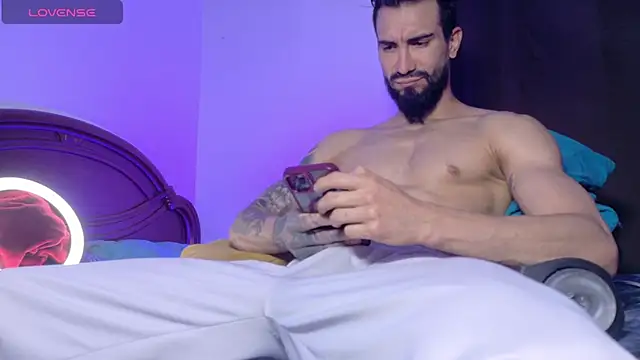 K cique online show from 03-10-26, 01:42