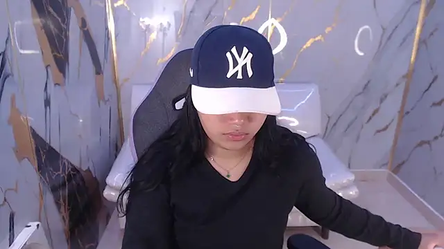 melany rouse18 online show from 09-19-25, 06:45