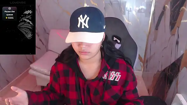 melany rouse18 online show from 12-05-25, 01:10