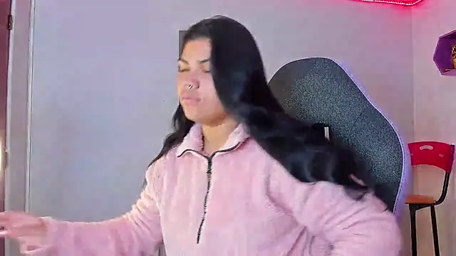 melany rouse18 online show from 10-03-25, 01:45