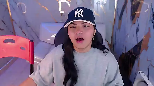 melany rouse18 online show from 10-04-25, 01:56