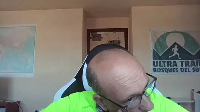 Snapshot of llopaco chatting on 02-20-26, 11:56 llopaco online show from 02-20-26, 11:56