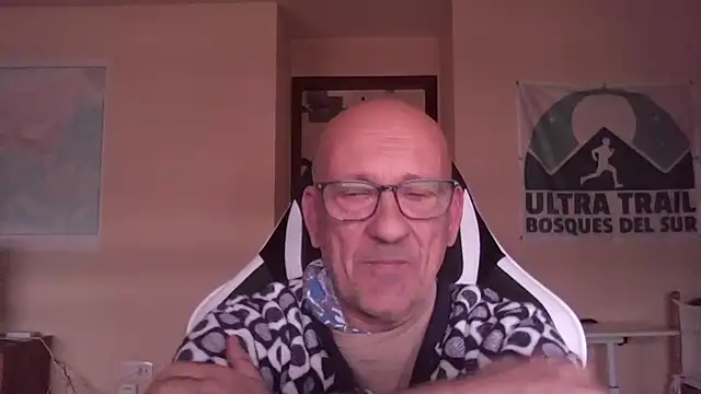 llopaco online show from 12-20-25, 01:47