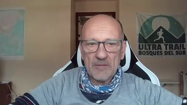 Snapshot of llopaco chatting on 02-11-26, 01:33 llopaco online show from 02-11-26, 01:33