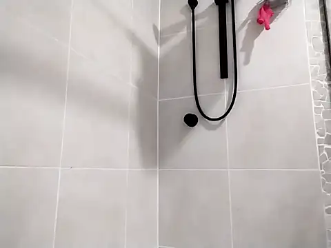 iswimnaked007 online show from 09-28-25, 02:13