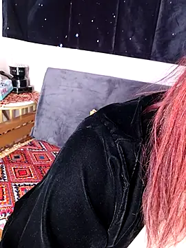 Loly2025 online show from 02-22-26, 08:54