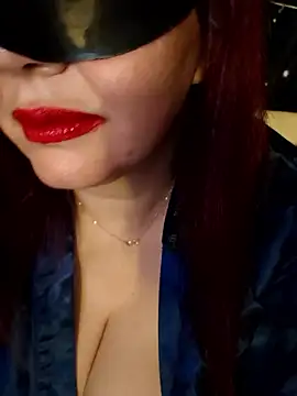 Loly2025 online show from 04-18-26, 07:07