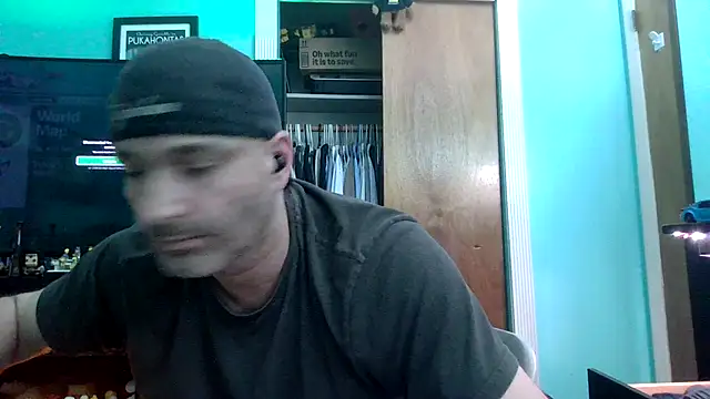 Snapshot of Novabear6996 chatting on 06-27-26, 02:06 Novabear6996 online show from 06-27-26, 02:06
