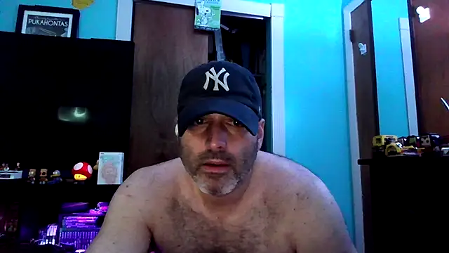 Snapshot of Novabear6996 chatting on 09-22-25, 12:44 Novabear6996 online show from 09-22-25, 12:44