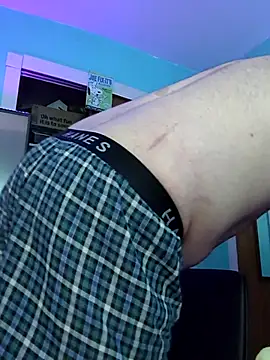 Snapshot of Novabear6996 chatting on 10-11-25, 01:39 Novabear6996 online show from 10-11-25, 01:39