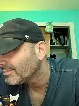 Snapshot of Novabear6996 chatting on 10-04-25, 11:50 Novabear6996 online show from 10-04-25, 11:50