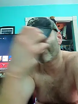 Novabear6996 online show from 04-28-26, 07:13