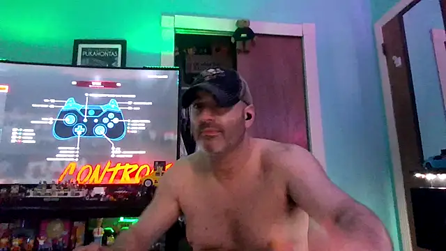 Snapshot of Novabear6996 chatting on 06-29-26, 07:15 Novabear6996 online show from 06-29-26, 07:15
