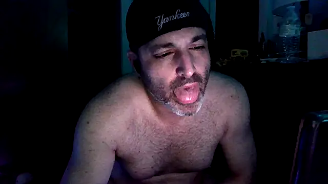 Novabear6996 online show from 11-05-25, 01:03