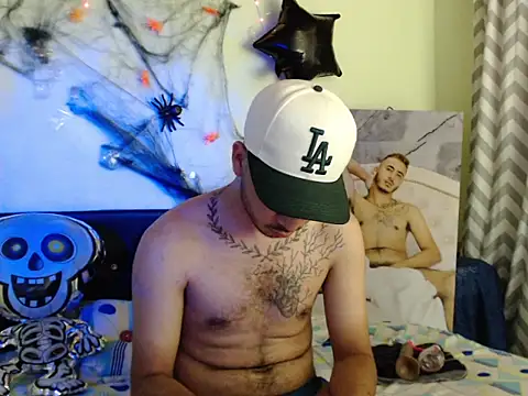AdamParker  online show from 10-21-25, 03:28