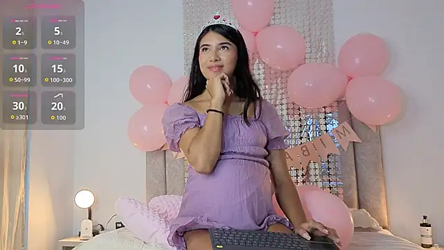 Snapshot of Abbyfierce chatting on 09-20-25, 11:37 Abbyfierce online show from 09-20-25, 11:37