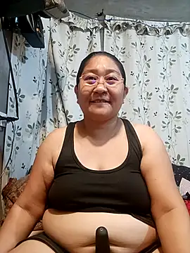 hotchubby88 online show from 11-17-25, 10:41