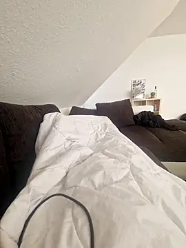 Snapshot of DerechteJunge chatting on 02-15-26, 08:46 DerechteJunge online show from 02-15-26, 08:46