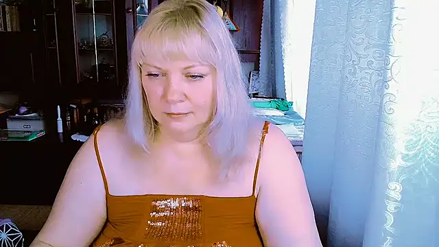 FlowerButterf online show from 03-01-26, 01:44