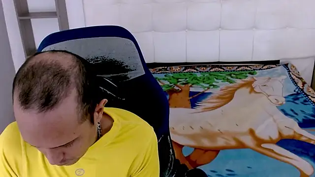 JhonTorres018 online show from 11-01-25, 03:46