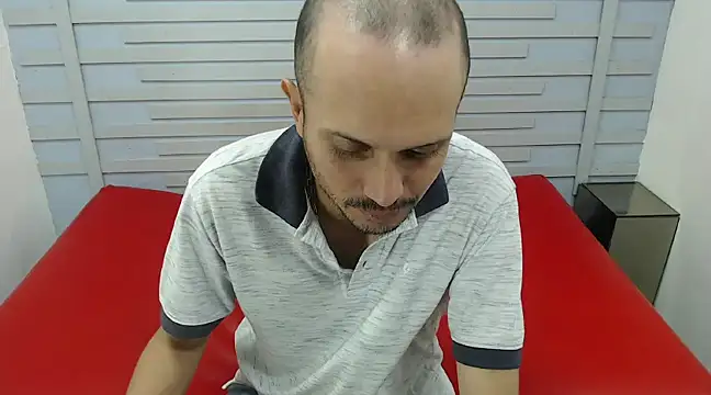 JhonTorres018 online show from 02-25-25, 07:16