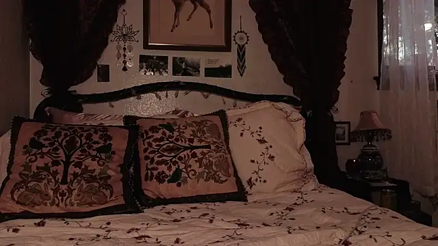 sinfulblonde1 online show from 02-02-26, 11:37