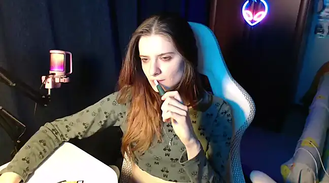 your---love online show from 02-27-25, 10:42