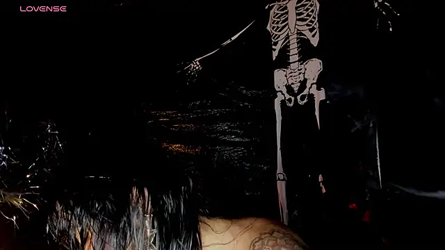 Skay Hot online show from 10-16-25, 10:40