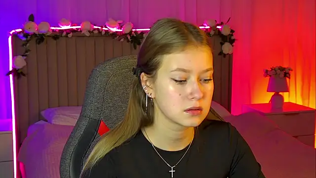 EveMundie online show from 10-31-25, 09:28