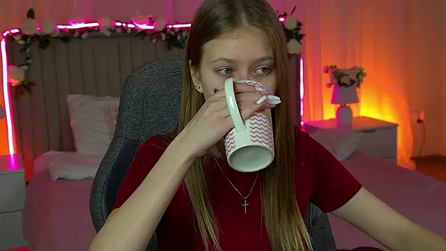 EveMundie online show from 12-23-25, 09:52