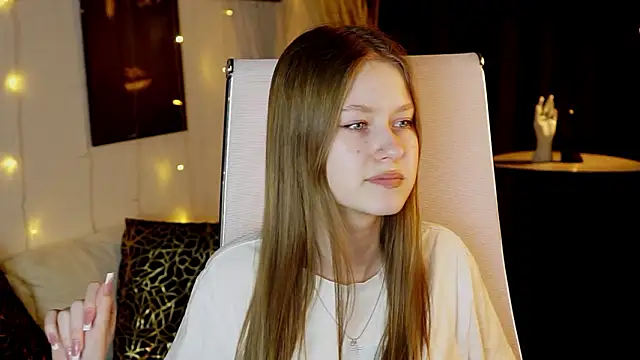 EveMundie online show from 02-10-26, 12:48