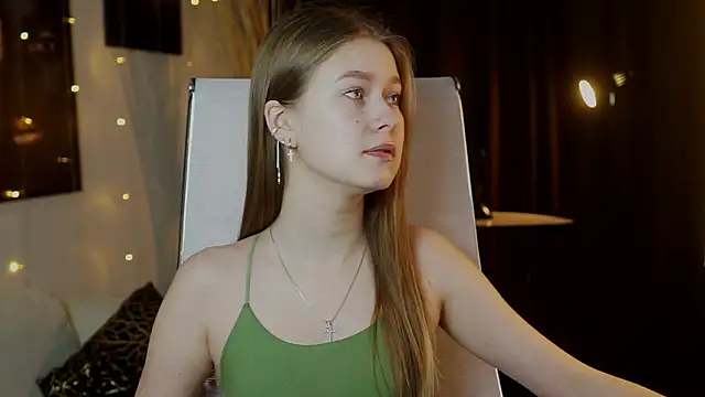 EveMundie online show from 01-17-26, 12:42