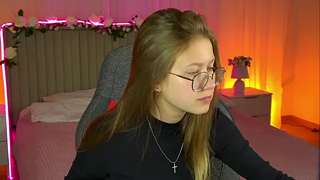 EveMundie online show from 11-03-25, 06:18