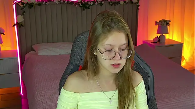 EveMundie online show from 10-27-25, 06:58