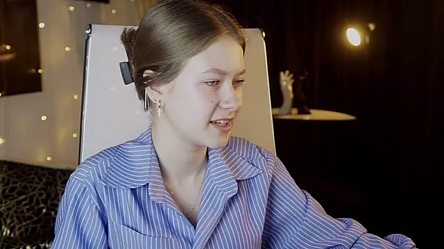 EveMundie online show from 03-05-26, 06:32