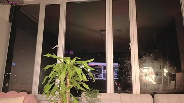 Ivanna West online show from 11-12-25, 09:57