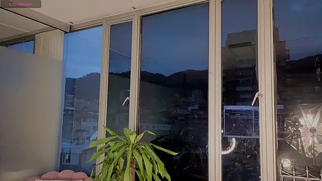 Ivanna West online show from 10-16-25, 10:34