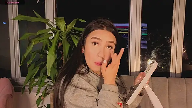 Ivanna West online show from 10-28-25, 10:14