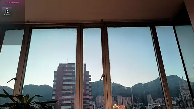 Ivanna West online show from 10-23-25, 10:47