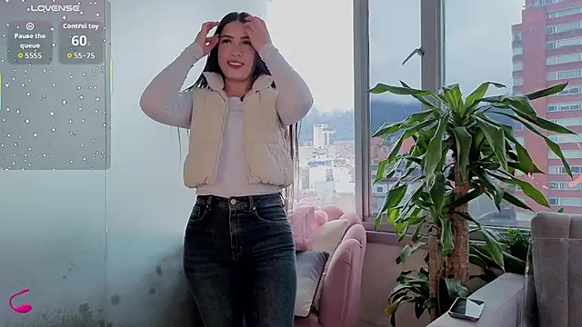 Ivanna West online show from 11-16-25, 01:27