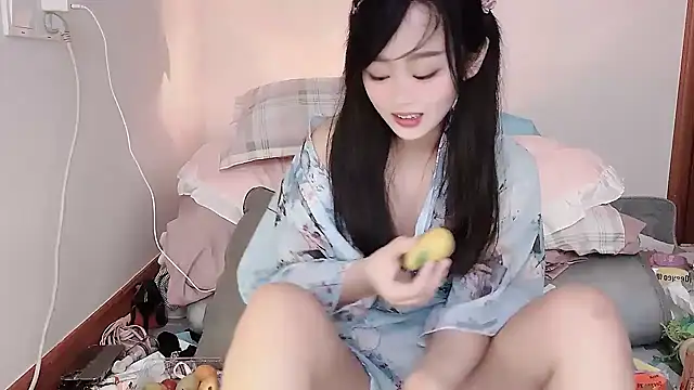 yueyue2003 online show from 03-03-25, 05:20