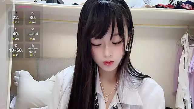 yueyue2003 online show from 06-16-26, 12:27