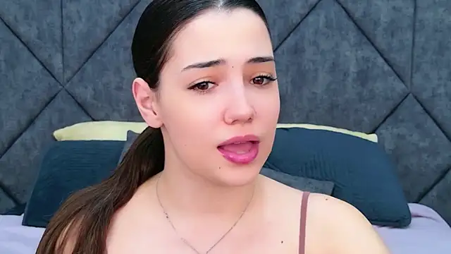 Alice Deleon online show from 11-22-25, 11:09