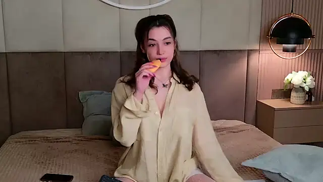 Alice Deleon online show from 02-28-25, 03:48