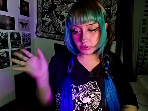 Snapshot of blue_katt chatting on 09-10-25, 11:48 blue katt online show from 09-10-25, 11:48