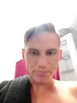 Ruanie online show from 04-14-26, 04:56