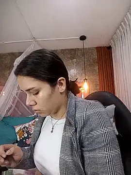 EmmaSulivan online show from 10-01-25, 11:58