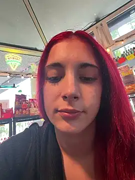 Snapshot of sexymelli18 chatting on 07-01-26, 10:37 sexymelli18 online show from 07-01-26, 10:37